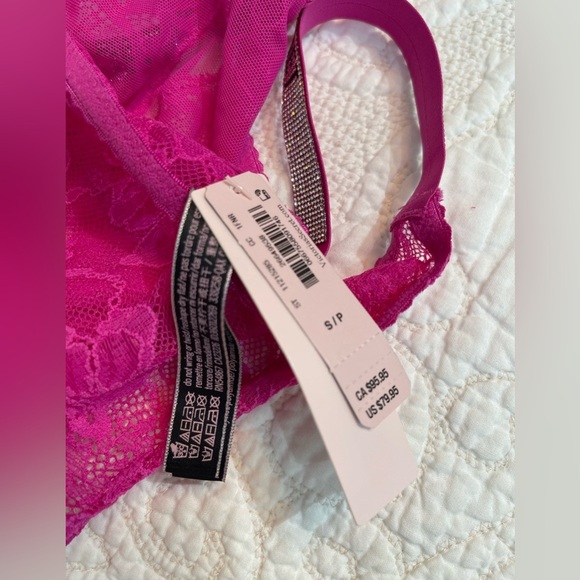 Victoria’s Secret - Picture 4 of 4